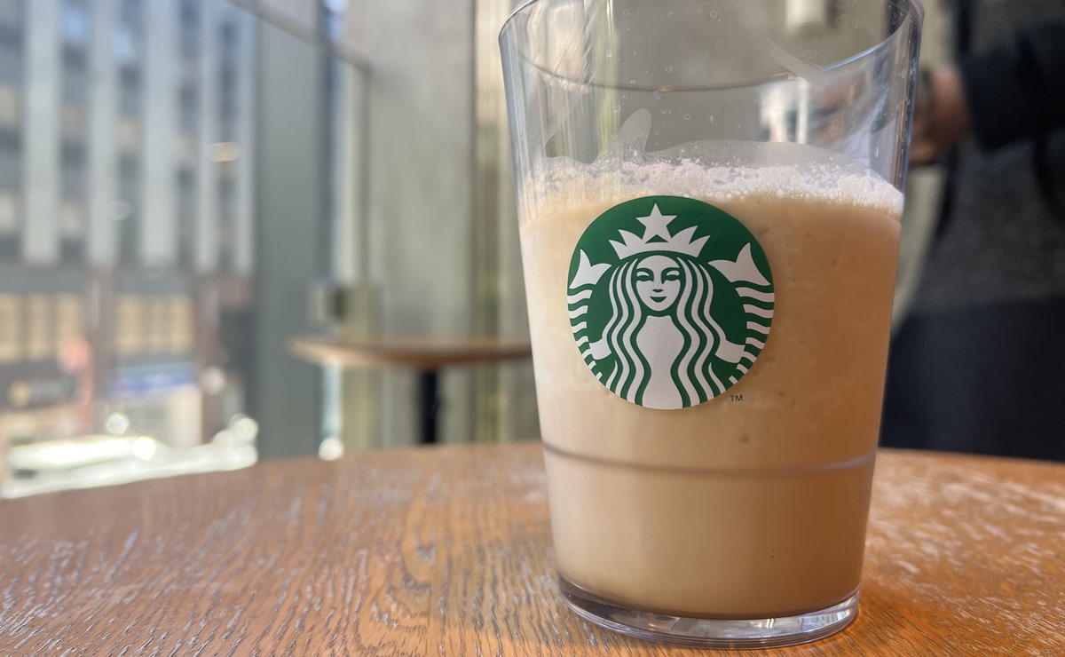 Starbucks店内の冷たいドリンクに樹脂製グラスを導入～3月から