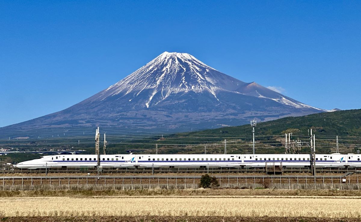 東海道新幹線の引退車両アルミを建材としてリサイクル